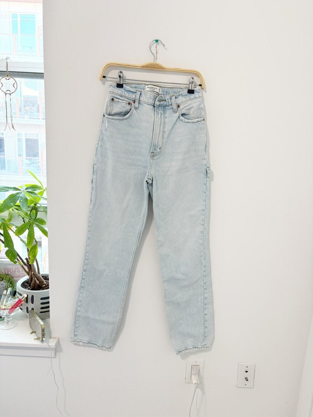 Abercrombie & Fitch The 90s Straight High Rise Cargo Jeans Size 2